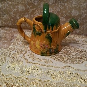 Vase butterfly with FLOWERS WATERING CAN. 